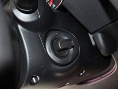 2013款 2.0XV CVT 2WD 炫 5座