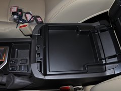 2014款 2.7L 手动版 5座