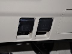 2014款 2.7L 手动版 5座