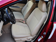 广汽丰田  1.5GS 自动 驾驶席座椅前45度视图