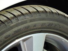 2013款 2.0L 自动 精锐版