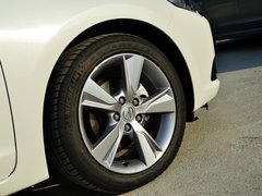 2013款 2.0L 自动 精锐版