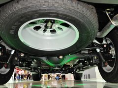 2013款 2.0 手动 四驱汽油超豪华版 7座