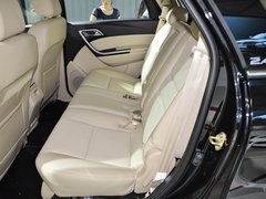 2013款 2.0 手动 四驱汽油超豪华版 7座