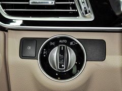 2014款 E400L 3.0T 自动 运动轿车豪华型