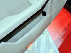 2014款 E400L 3.0T 自动 运动轿车豪华型