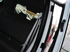 2014款 2.0L 自动 公务版