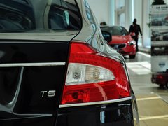 2014款 T5 2.0T 自动 智逸版