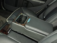 2014款 T5 2.0T 自动 智尊行政版