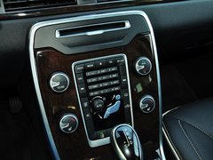 2014款 T5 2.0T 自动 智尊行政版