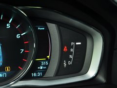 2014款 T5 2.0T 自动 智尊行政版