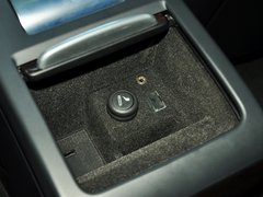 2014款 T5 2.0T 自动 智尊行政版