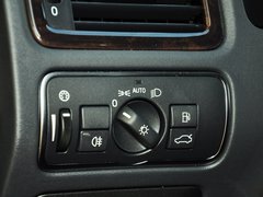 2014款 T5 2.0T 自动 智尊行政版