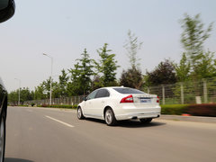 2014款 T5 2.0T 自动 智尊行政版