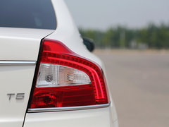 2014款 T5 2.0T 自动 智尊行政版
