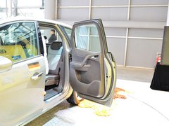 2013款 1.4T 自动 豪华型 5座