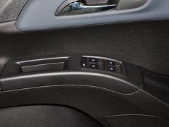 2013款 1.4T 自动 豪华型 5座