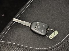 2014款 1.5L AMT 天窗型