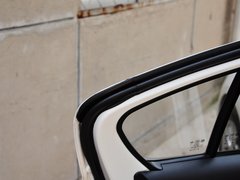 2014款 1.5L AMT 天窗型
