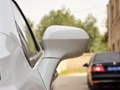 2014款 1.5L AMT 天窗型