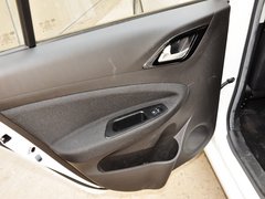 2014款 1.5L AMT 天窗型