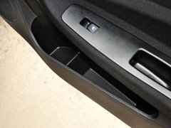 2014款 1.5L AMT 天窗型