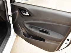 2014款 1.5L AMT 天窗型