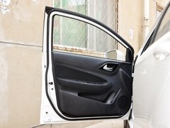 2014款 1.5L AMT 天窗型