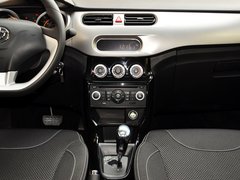 2014款 1.5L AMT 天窗型