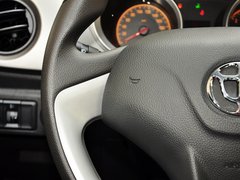 2014款 1.5L AMT 天窗型