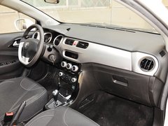 2014款 1.5L AMT 天窗型