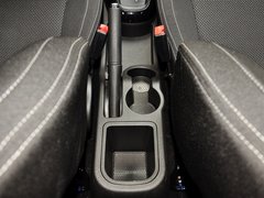 2014款 1.5L AMT 天窗型