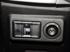 2014款 1.5L AMT 天窗型