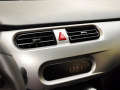 2014款 1.5L AMT 天窗型