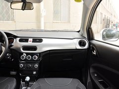 2014款 1.5L AMT 天窗型