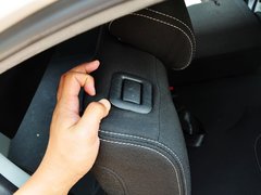 2014款 1.5L AMT 天窗型