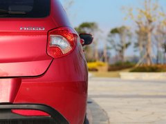 2014款 1.5L AMT 天窗型