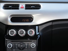 2014款 1.5L AMT 天窗型