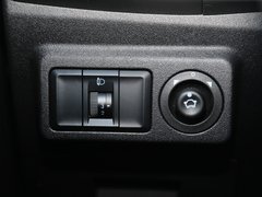 2014款 1.5L AMT 天窗型