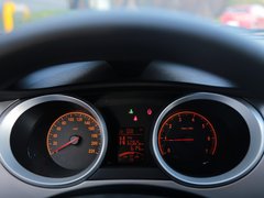 2014款 1.5L AMT 天窗型