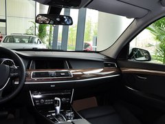 2014款 535i 3.0T AT 设计套装型