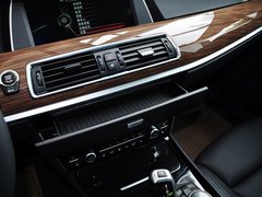 2014款 535i 3.0T AT 设计套装型