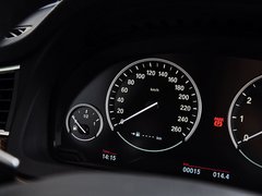 2014款 535i 3.0T AT 设计套装型