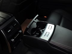 2014款 535i 3.0T AT 设计套装型