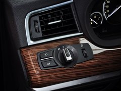 2014款 535i 3.0T AT 设计套装型