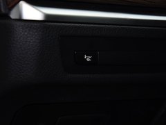 2014款 535i 3.0T AT 设计套装型