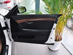 2014款 535i 3.0T AT 设计套装型