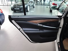 2014款 535i 3.0T AT 设计套装型
