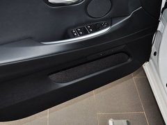 2014款 535i 3.0T AT 设计套装型