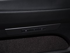 2014款 535i 3.0T AT 设计套装型